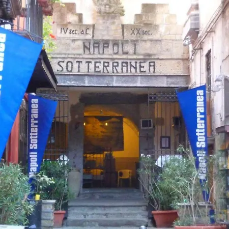 Annie's * Napoli